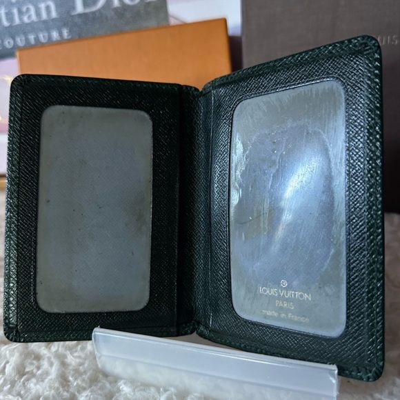 Authentic LV Louis Vuitton Green Taiga Leather ID Card Holder Organizer Wallet - Picture 4 of 16